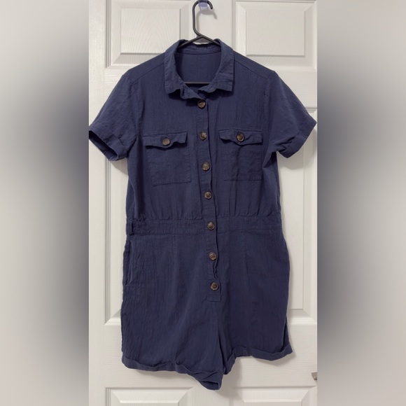LAST CHANCE 🔥 MAKE A BUNDLE AND SAVE MORE 🔥
Navy Cotton Button-Up jumper - Picture 3 of 6